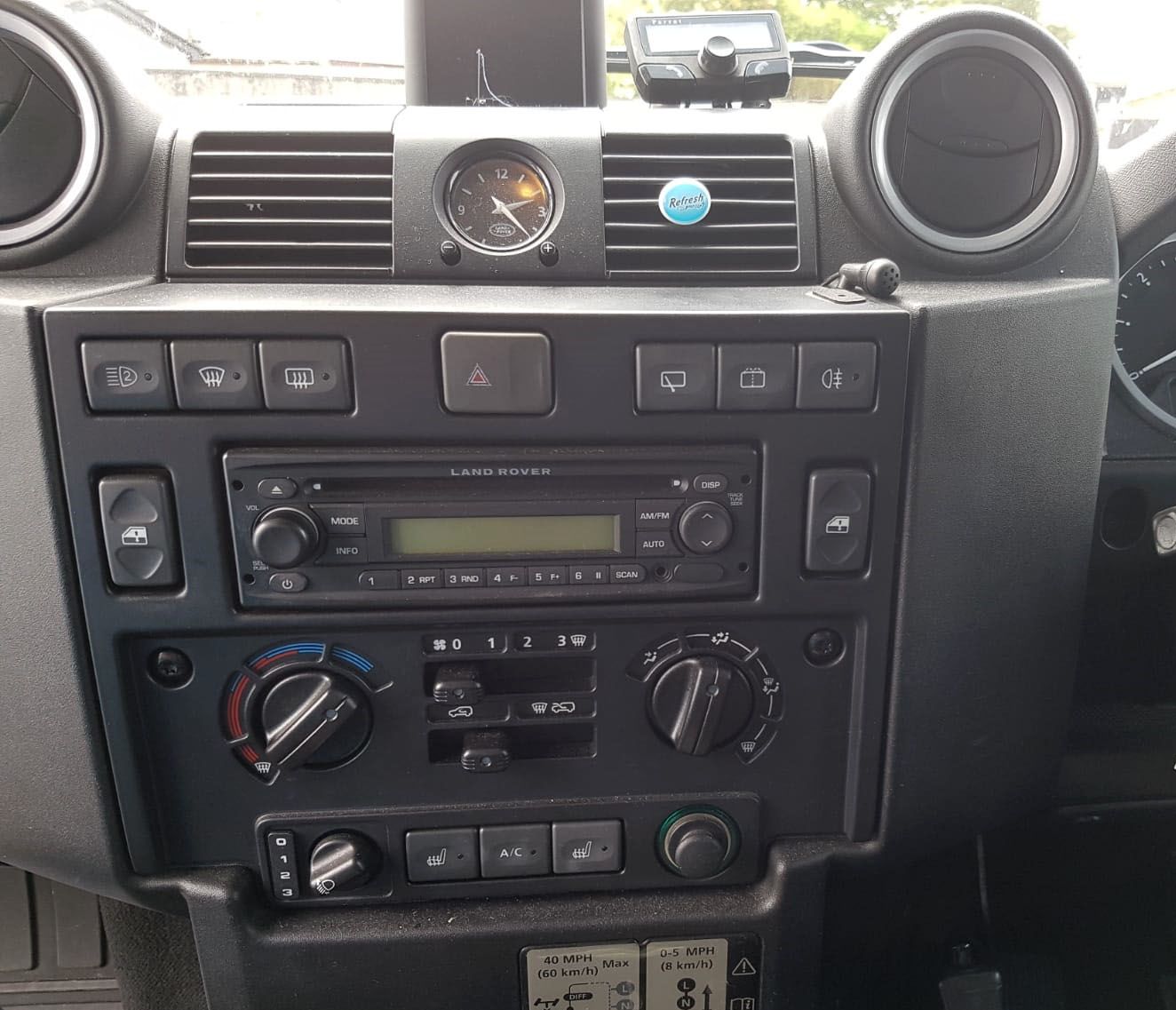 Land Rover Defender - Standard Radio before upgrade