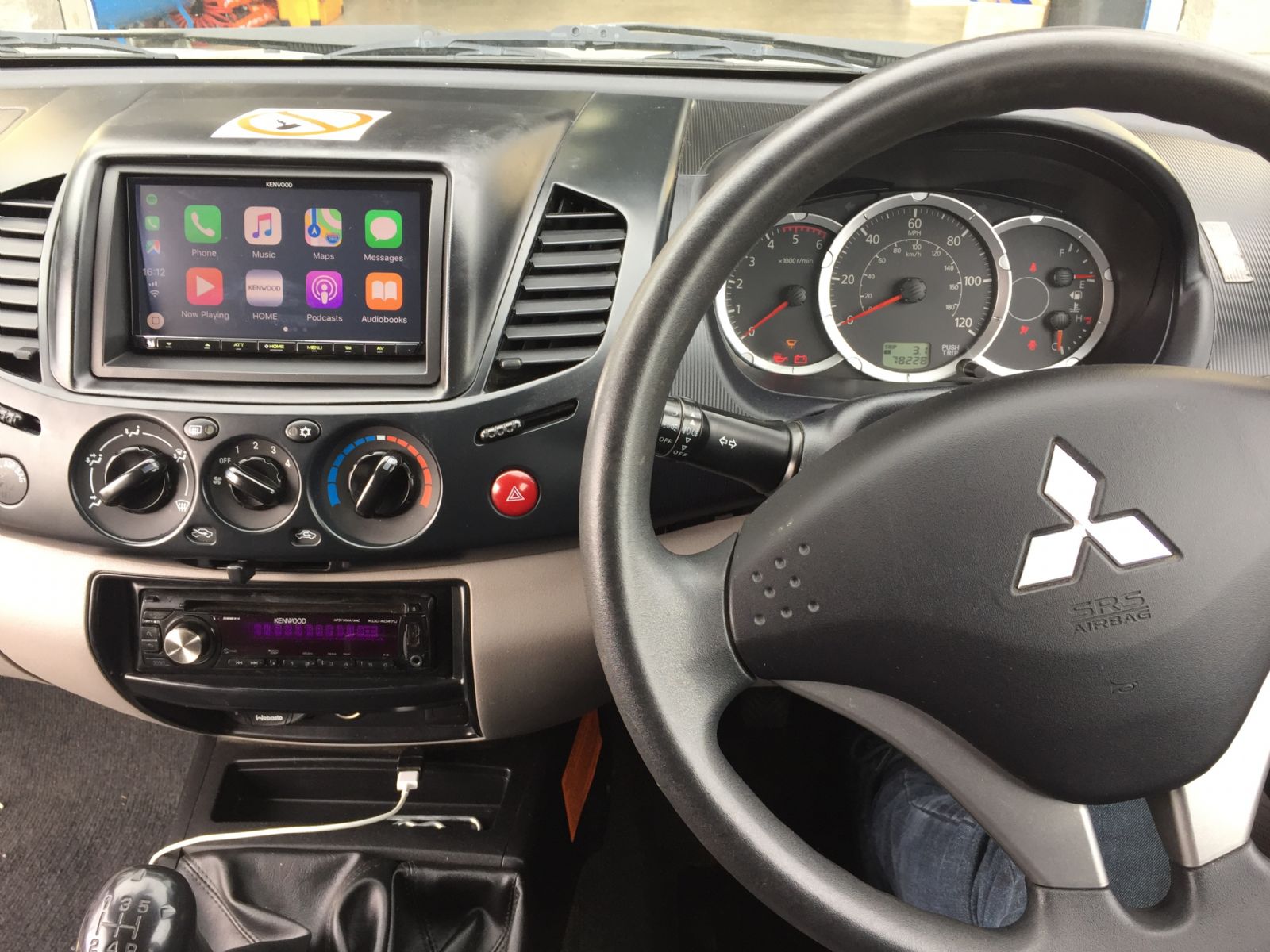 Mitsubishi L200 fitted with Kenwood Apple Carplay